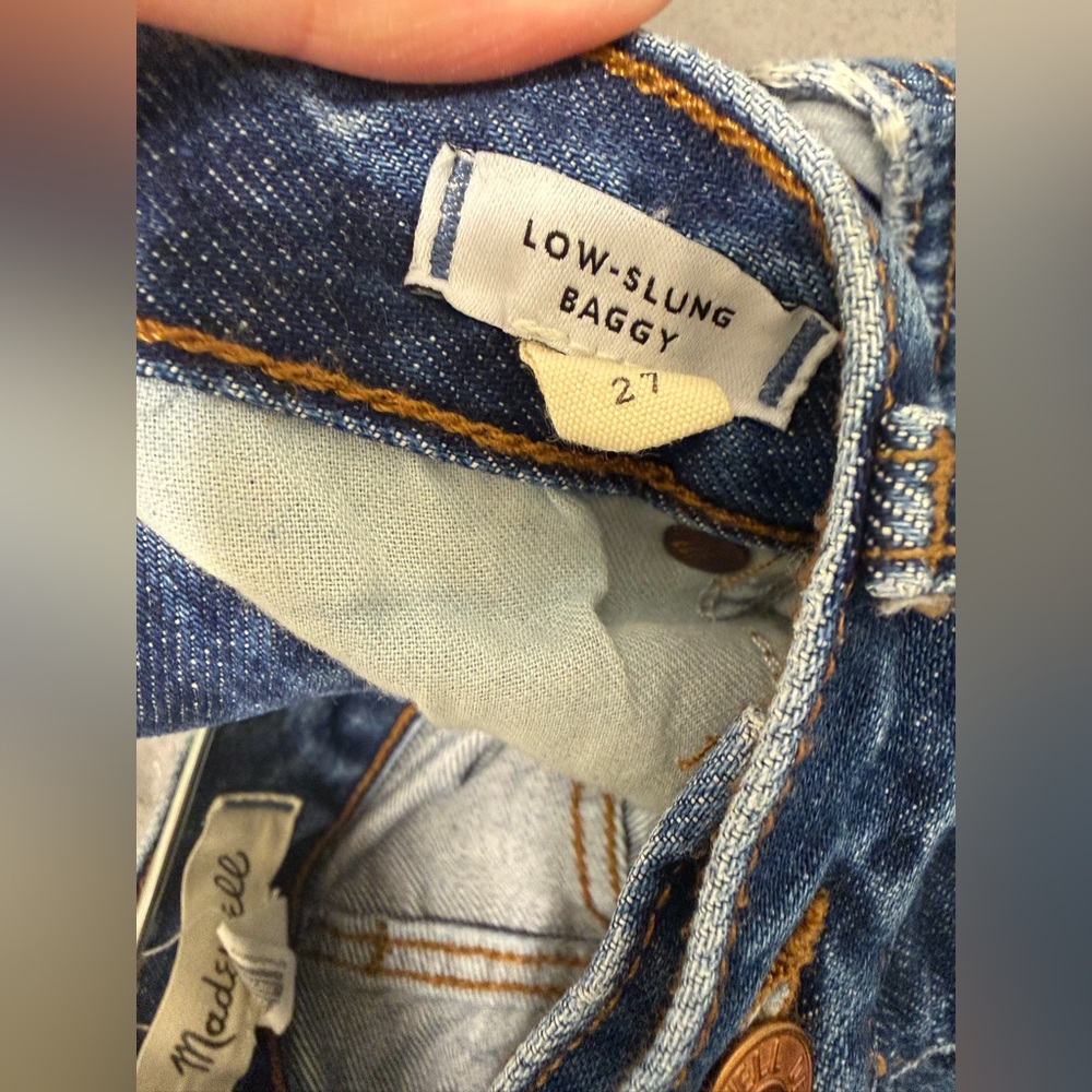 Like New Madewell Low Slung Baggie - Moffat Wash - Size 27 - Picture 9 of 10